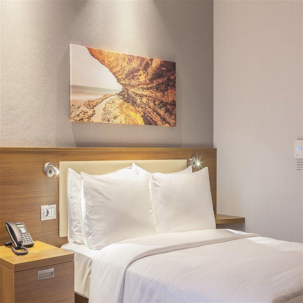 Hotel Hampton By Hilton Kocaeli Symbol Exterior foto